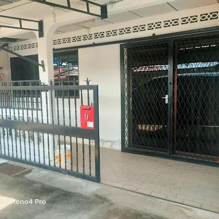 Hrl Homestay Kangar Exterior photo