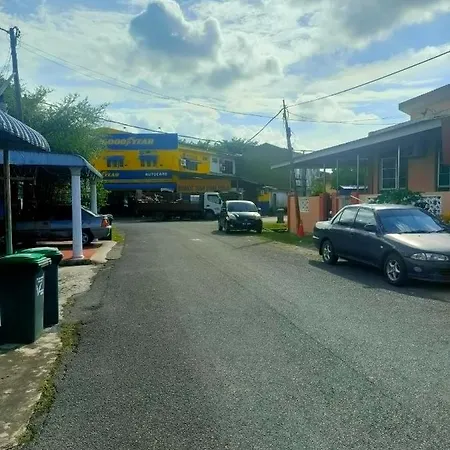 Hrl Homestay Kangar Exterior photo