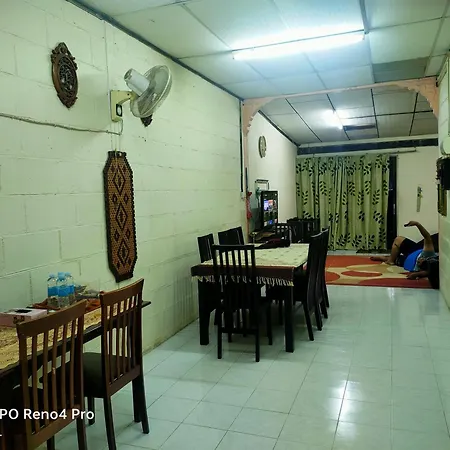 Hrl Homestay Kangar Exterior photo